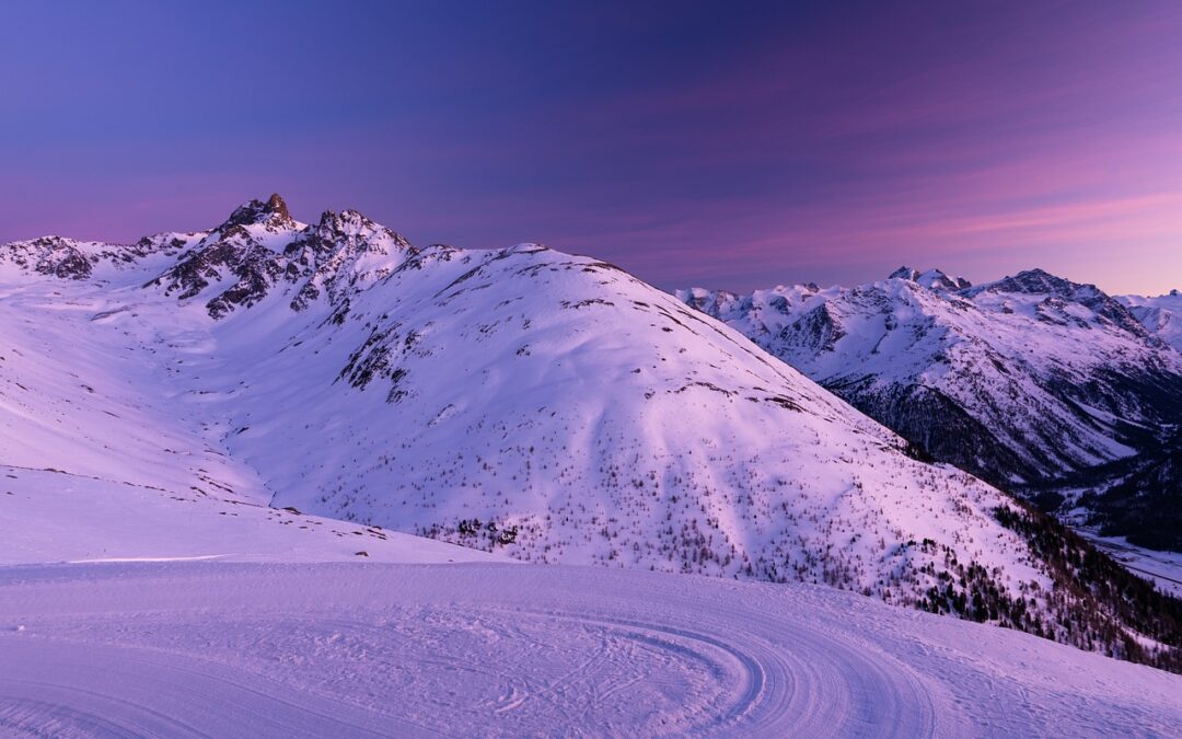 Embark on an Unforgettable Adventure: Free Snowcat Tours for Families…