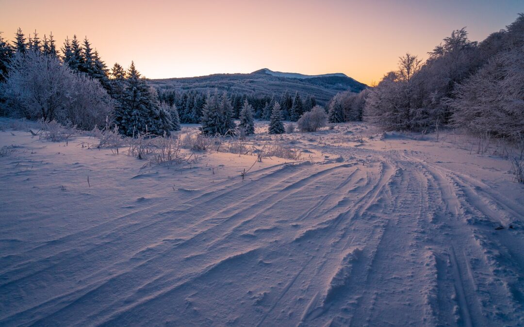 Explore the Magic of Snowcat Tours at Elkhead Reservoir State…