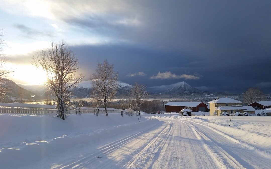 Off-piste Snowcat Skiing: Embark On An Unforgettable Snowcat Tour In…