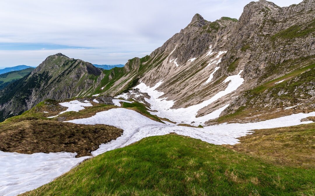 Witness the Unparalleled Adventure of Summit and Shore Snow Cat…